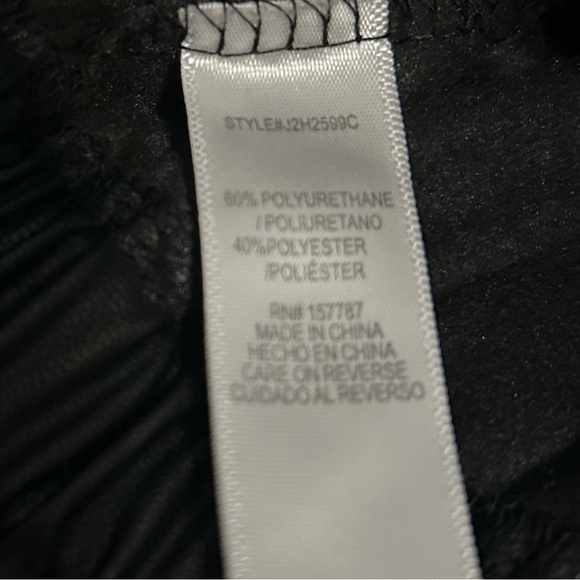 Jolie & Joy Women's Black Faux Leather Mini Skirt Size Large - Picture 5 of 5